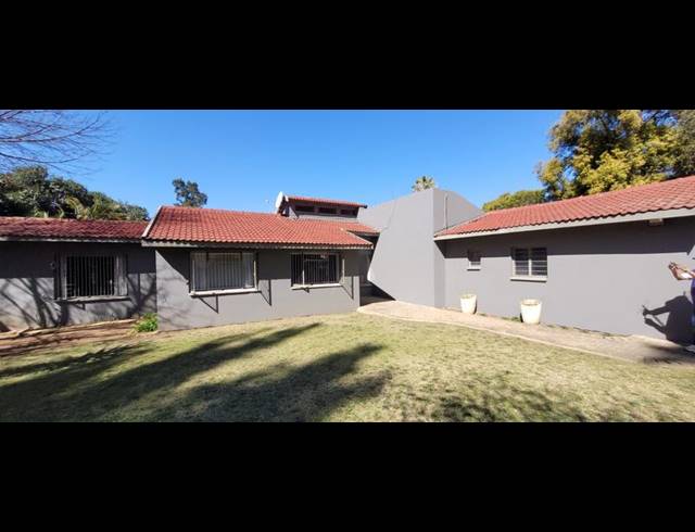 3 BEDROOM HOUSE FOR SALE IN BRACKENDOWNS